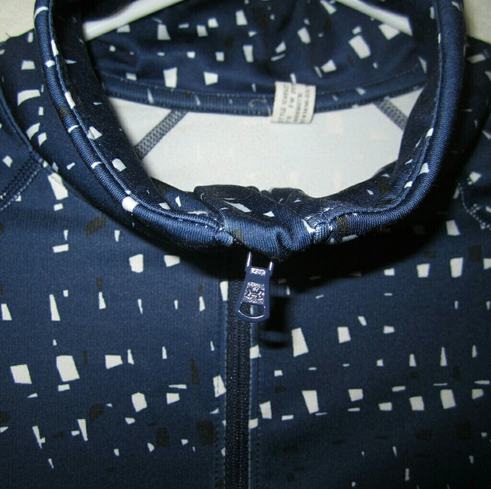 Under Armour - Light weight running jacket - Picture 3 of 5